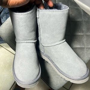Never worn